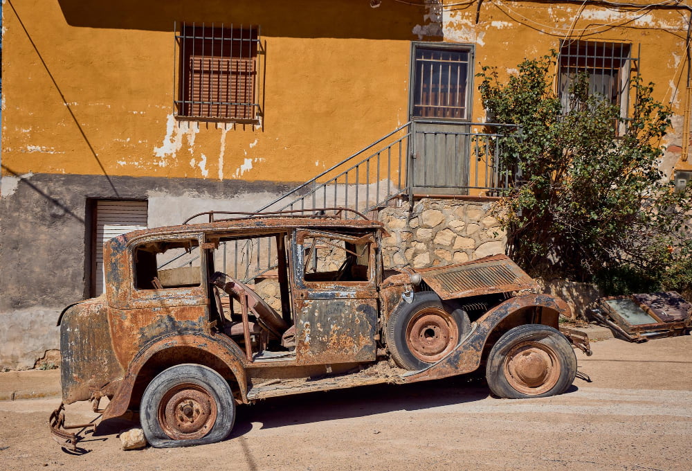 old-junk-car
